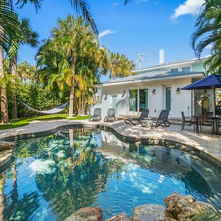 Sandy Pants - Designer Beach Chic Home Steps To Beach Backyard Oasis W Heated Pool Anna Maria Eksteriør billede